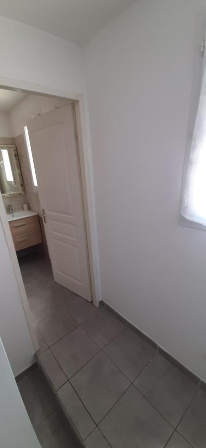 Jolie Maisonnette A Proximite De Toutes Commodites Saintes-Maries-de-La-Mer Exterior foto
